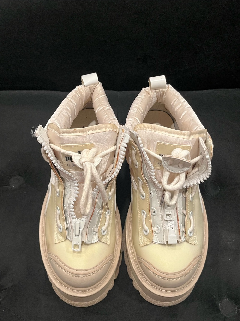 Authentic Fenty rhianna Puma Cream and Light Beige boots with box & velvet case. - Picture 2 of 12